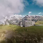 Hotel Chetzeron Ski-in & Ski-out