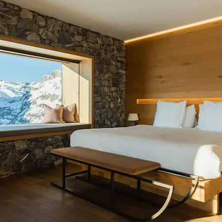 Chetzeron Mountain Hotel
