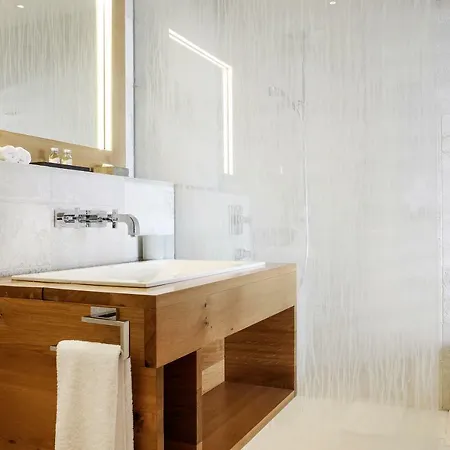 Chetzeron Mountain Hotel 4*