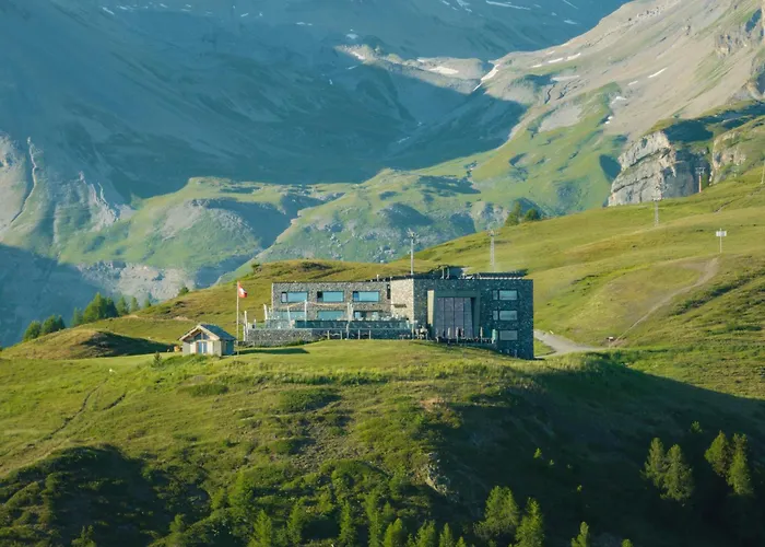 Chetzeron Ski-in & Ski-out Hotel 4*